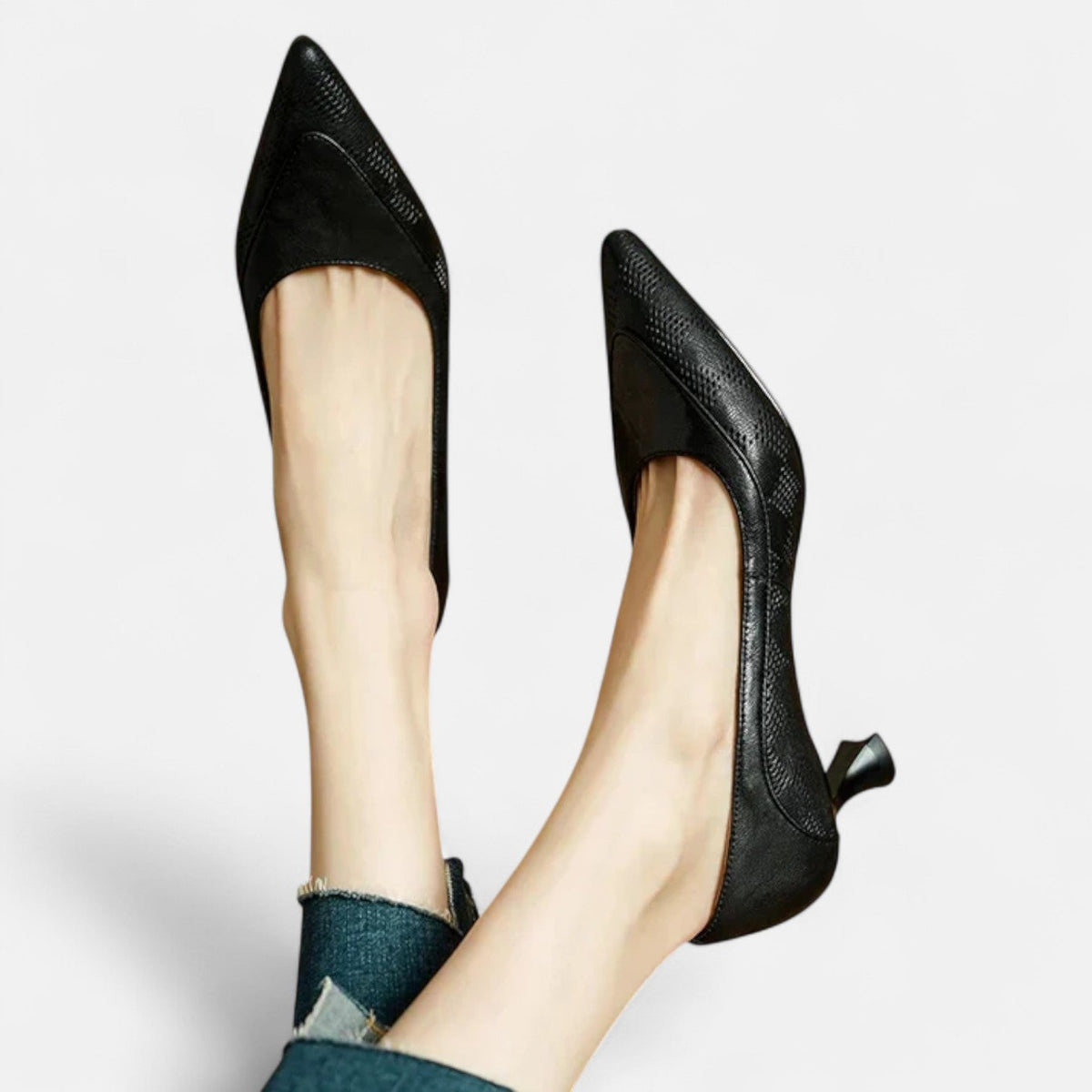 Amara Leder Pumps